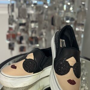 Alice + Olivia Stace Face Platform Slip-on Sneakera
